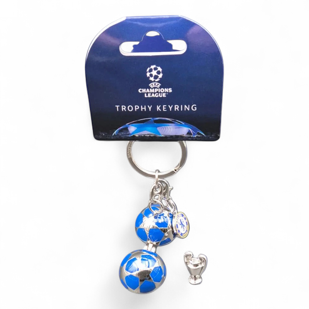 Am Ball UEFA Champions League Schlüsselanhänger mit blauem Starball, Chelsea FC Logo und 3D Pokal-Miniatur