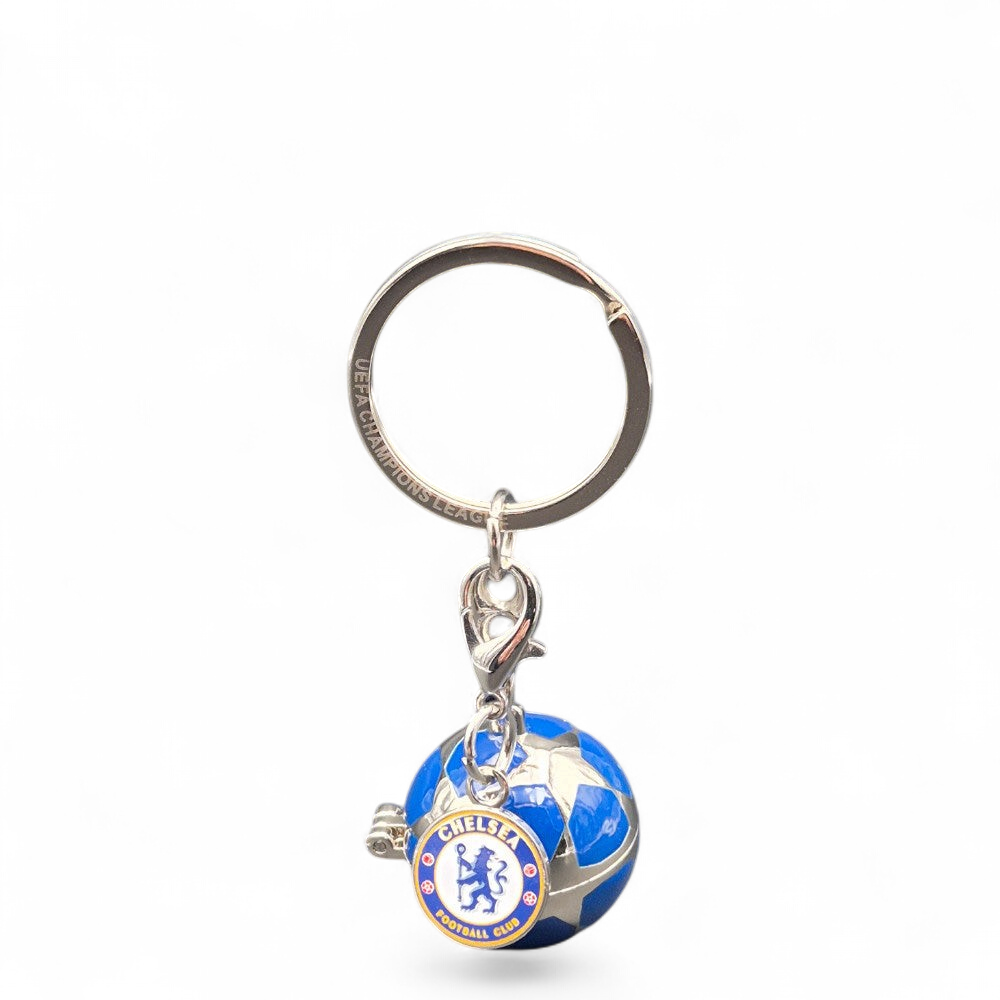 Am Ball UEFA Champions League Schlüsselanhänger mit blauem Starball, 3D-Trophäe und Chelsea FC Logo aus Emaille