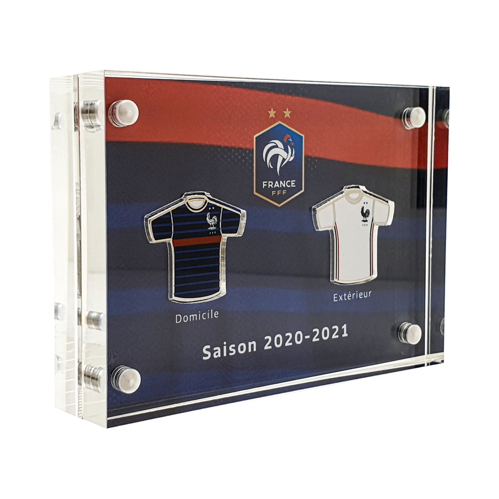 FFF - Pin Badge Set Home & Away Jersey on Acrylic Stand (Season 2020/21)