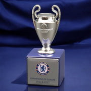 CFC - UEFA Champions League Pokal auf Holzsockel (45 mm)