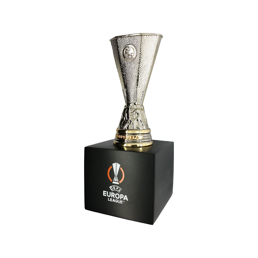 UEFA Europa League – Pokal auf Holzsockel (70 mm)