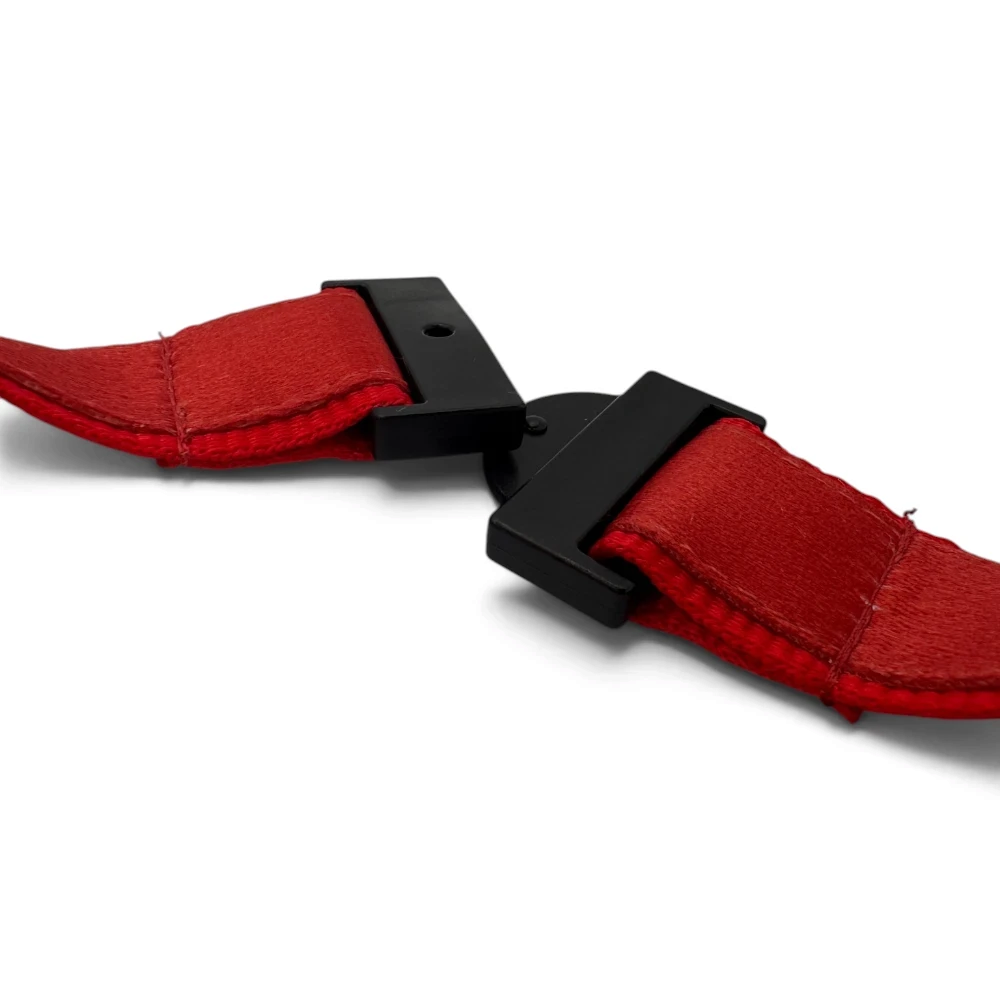 Am Ball 1. FC Nürnberg Lanyard in Rot mit schwarzem Steckverschluss
