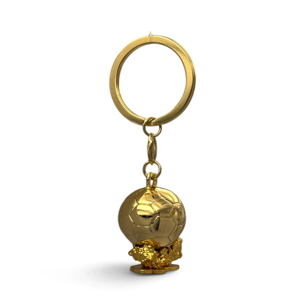 Am Ball Ballon d'Or Schlüsselanhänger aus goldfarbenem Metall als detaillierte Miniatur-Trophäe für Fußballfans
