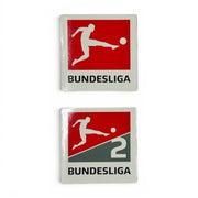 Am Ball Bundesliga und 2. Bundesliga Magneten mit Fußballer-Silhouette in Rot und Weiß. Offizielles DFL-Logo.