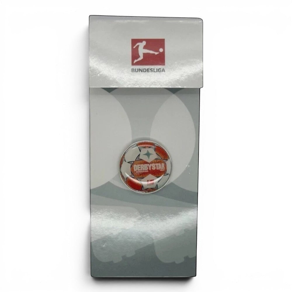 Am Ball Bundesliga Pin Anstecker Matchball Derbystar Brilliant APS Saison 2021/22 aus Zamak
