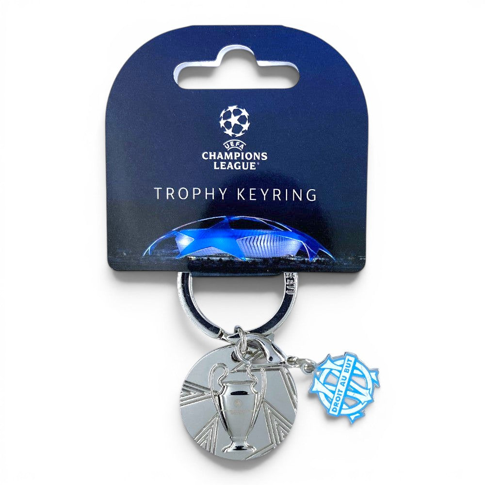 Am Ball UEFA Champions League Schlüsselanhänger in Silber mit Olympique de Marseille Logo und Trophäen-Motiv