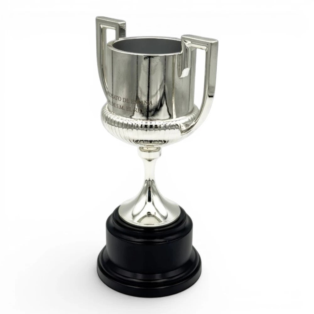 Am Ball Copa del Rey Pokal-Replik aus Zamak und Holz, 150 mm, silberfarben mit schwarzem Sockel.