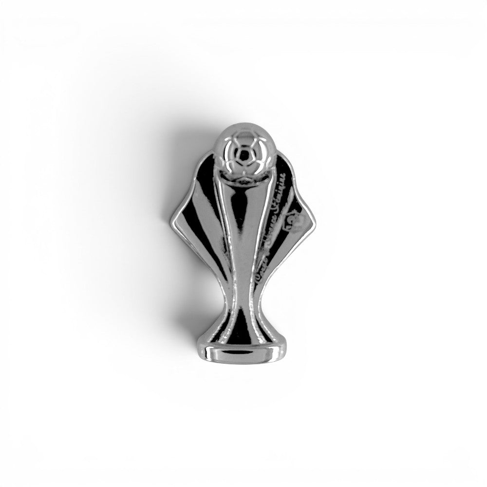 Am Ball Coupe de France Féminine Anstecknadel aus silberfarbenem Zamak in Trophäenform für Fußballfans