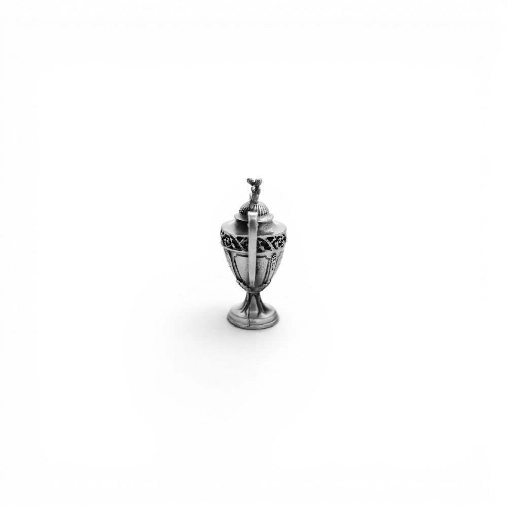 Am Ball 3D-Nachbildung der Coupe de France Trophäe aus Zamak, 30 mm hoch, detailliertes silbernes Sammlerstück.