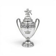Coupe de France Trophäen-Nachbildung aus Zamak in Silber, 100 mm hoch mit detaillierten Gravuren.