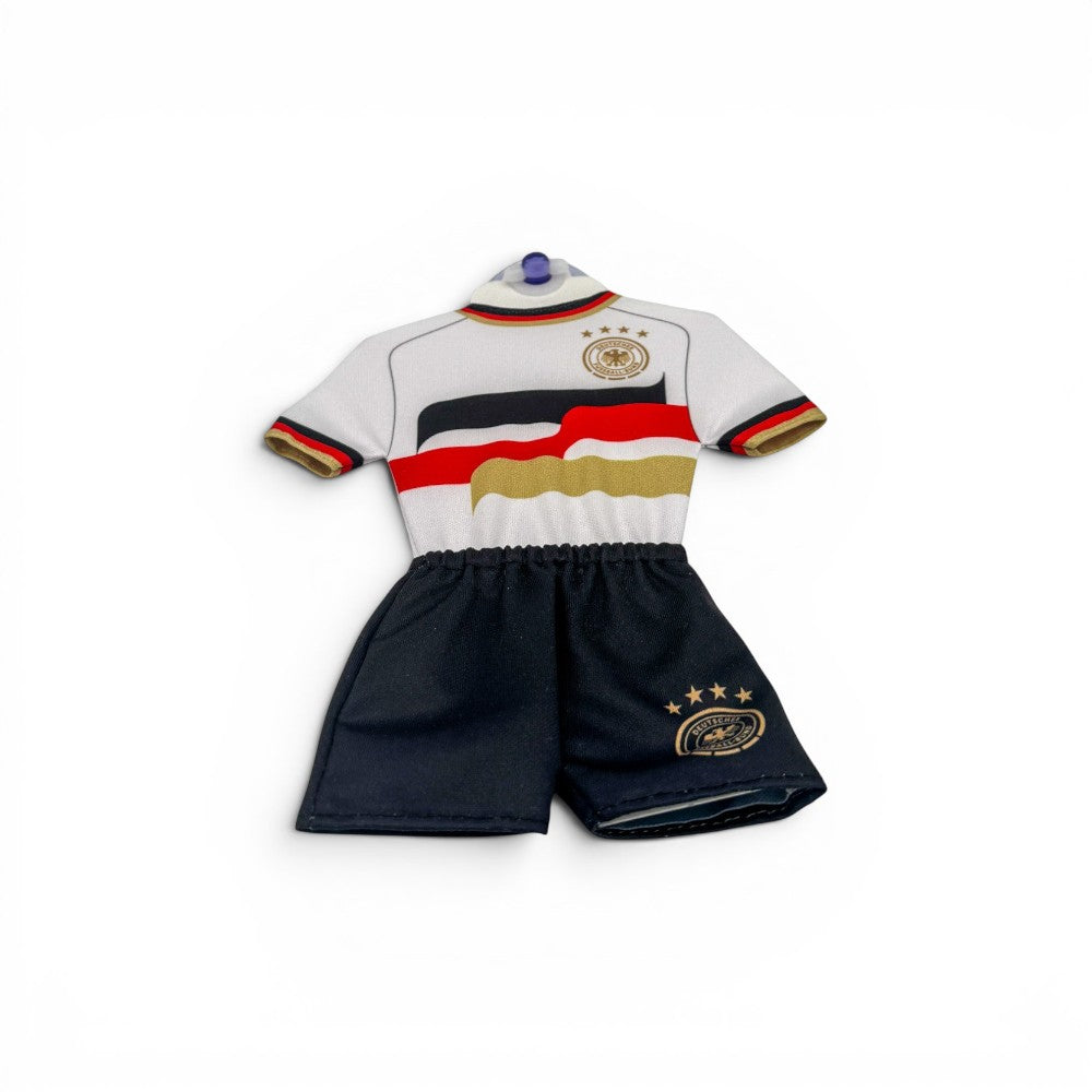 Am Ball DFB Mini-Trikot-Set in Weiß und Schwarz mit vier Sternen und Saugnapf zur Befestigung