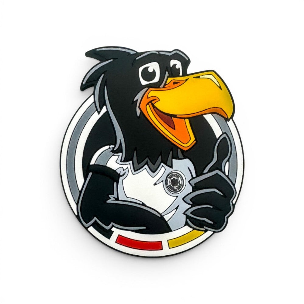 Am Ball DFB Magnet mit Maskottchen Paule als Adler im Deutschland Trikot mit Daumen hoch