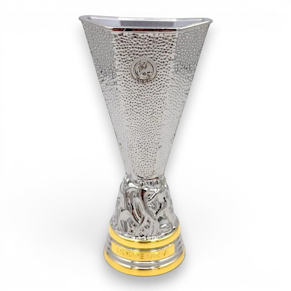 Am Ball UEFA Europa League Pokal-Replik aus Zamak, 150 mm, silberfarben mit goldenem Sockel, detailliertes Design.