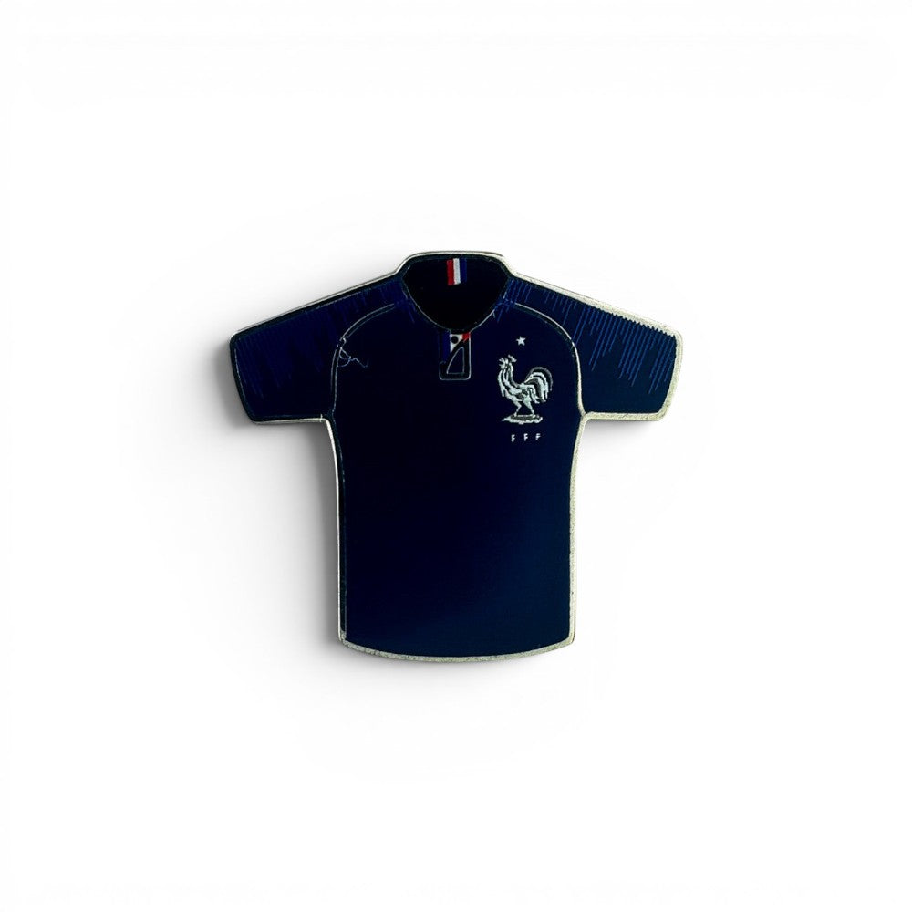 Am Ball Frankreich Pin Anstecker Trikot 2018/19 in Dunkelblau mit Hahn-Logo und FFF-Schriftzug. Aus Zamak und Emaille.