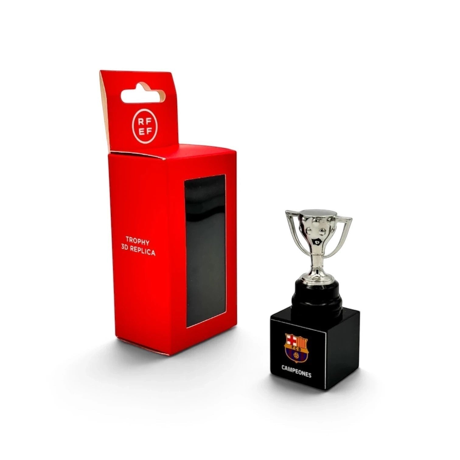 Am Ball La Liga Barcelona Campeones Trophäen-Nachbildung im 45mm Format auf schwarzem Acrylsockel mit roter Box