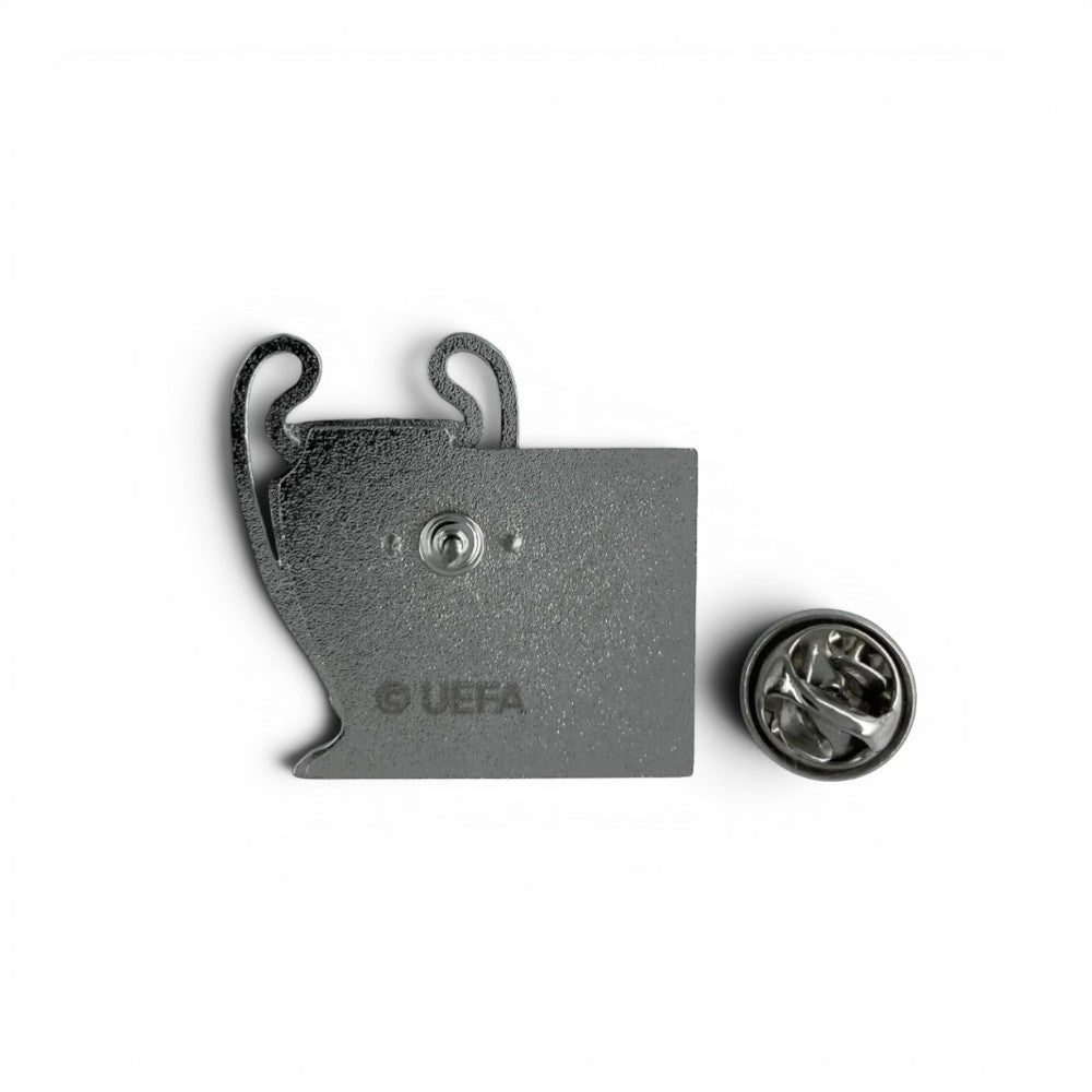 Am Ball UEFA Champions League Pin Badge Munich 25 Final Rückseite aus Zamak mit Metallverschluss