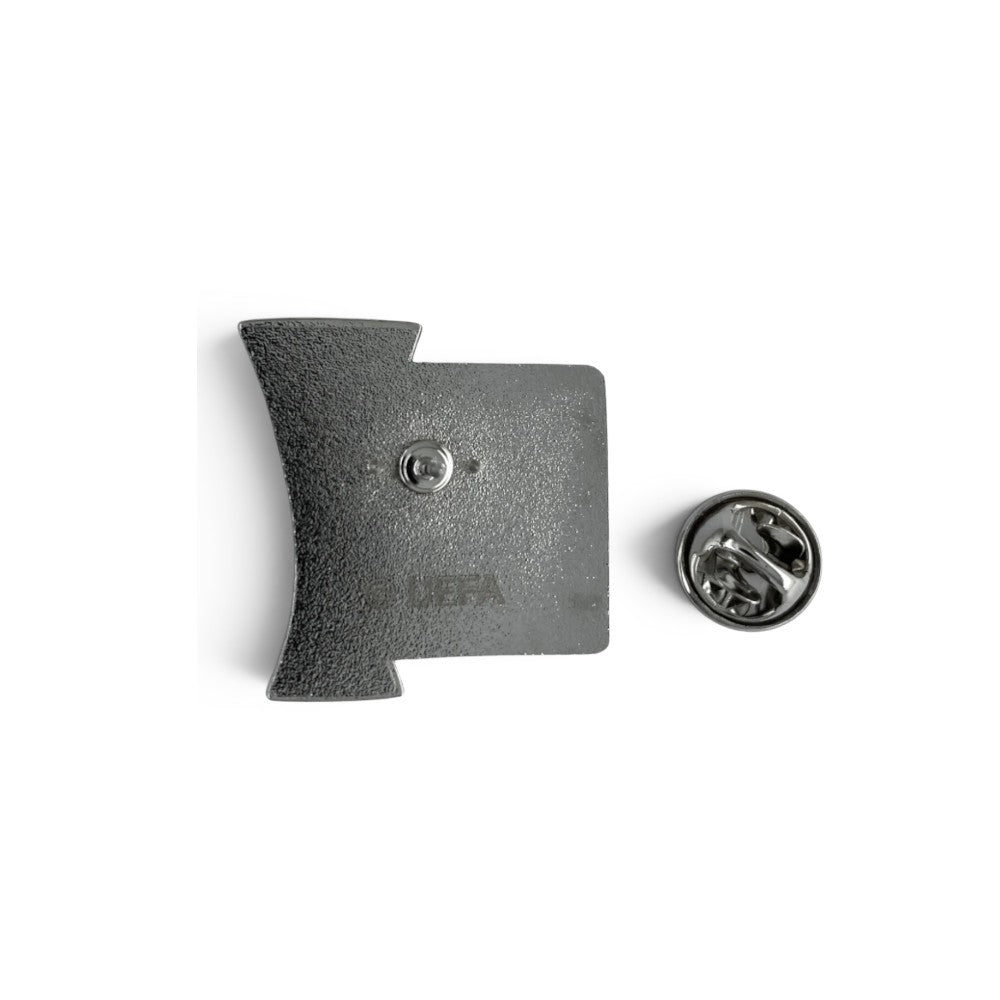 Am Ball UEFA Conference League Pin Badge Final 2025 Wroclaw Rückseite aus Zamak mit Verschluss