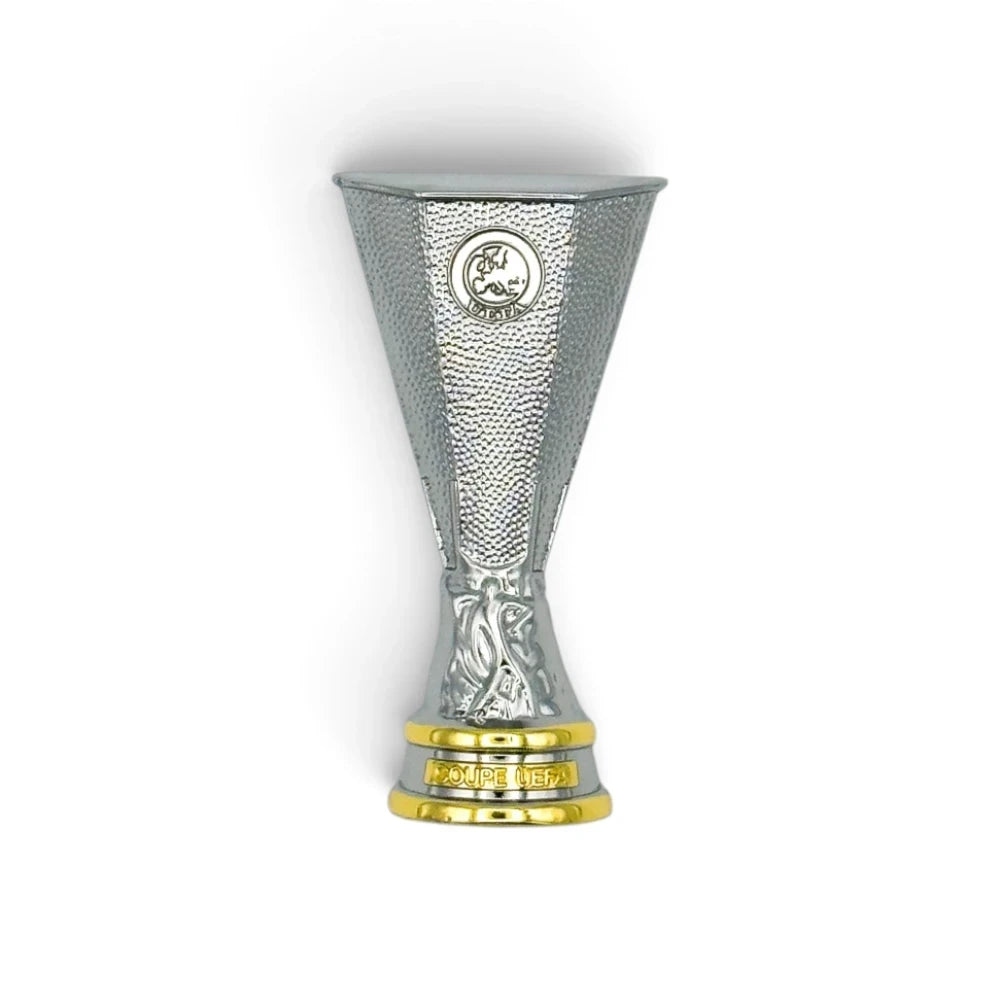 Am Ball UEFA Europa League Trophäen-Magnet aus Zamak in Silber und Gold mit detailliertem Design