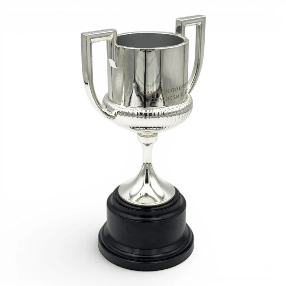 Am Ball Copa del Rey Pokal-Replik aus Zamak und Holz, 150 mm, silberfarben mit schwarzem Sockel.