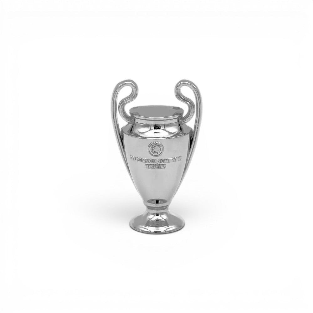 45mm UEFA Champions League Trophäen-Replik aus Zamak, silberfarben, detailgetreues Sammlerstück.
