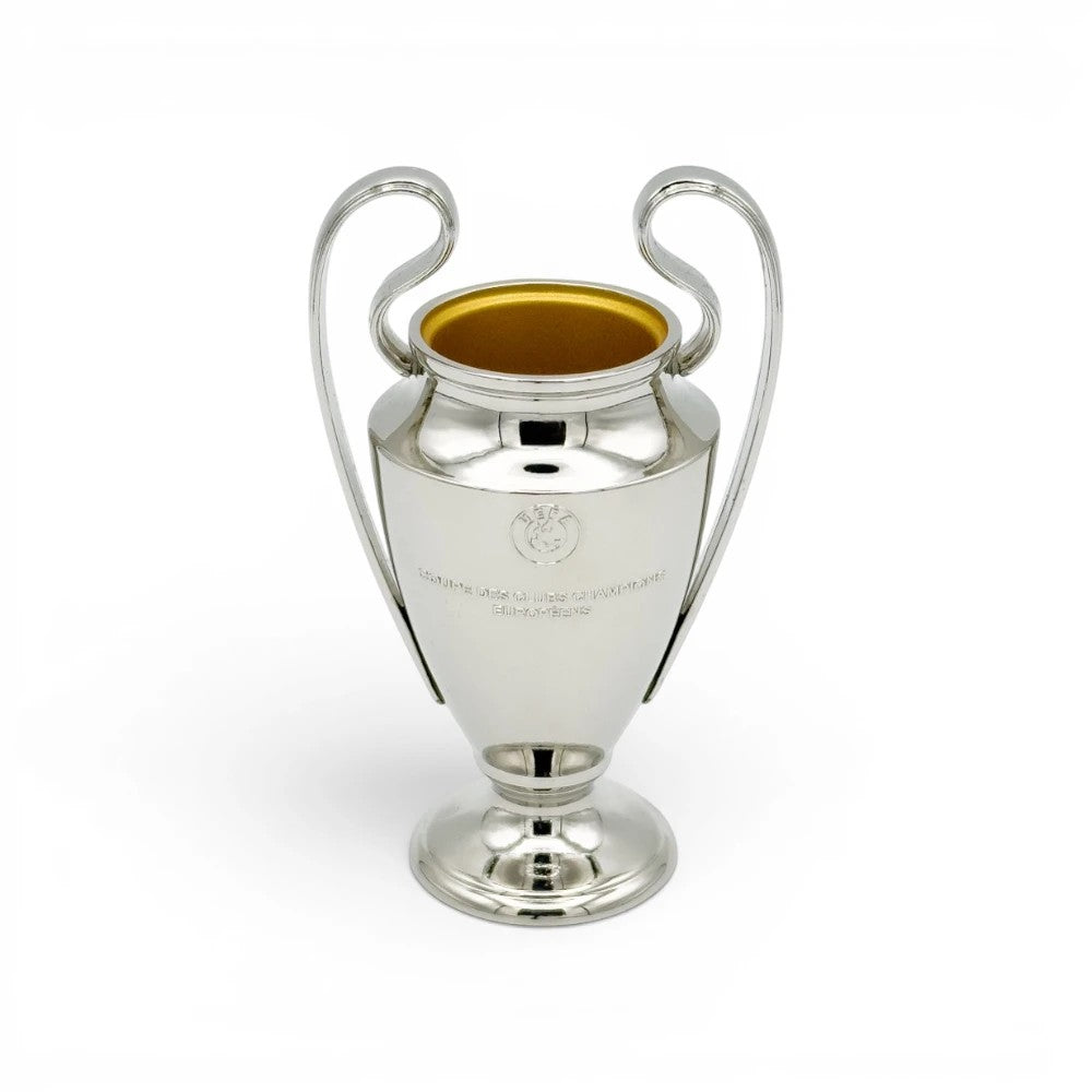 Am Ball UEFA Champions League Pokal-Replik aus Zamak, silberfarben, 100mm, detailgetreu.