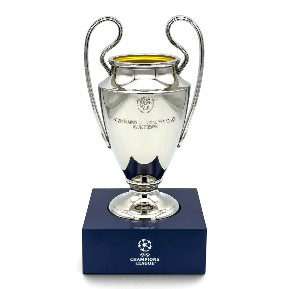 Am Ball UEFA Champions League Trophäen-Replik aus Zamak auf dunkelblauem Acrylsockel mit UCL-Logo, 150 mm