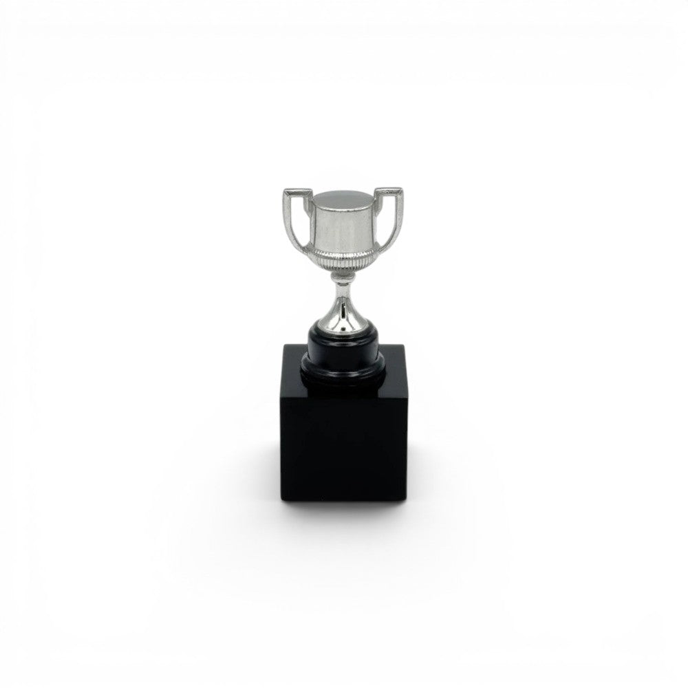 Copa del Rey Pokal-Replik aus Zamak auf schwarzem Holzsockel, 45 mm, silberfarben