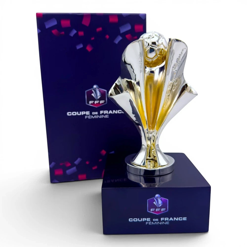 Coupe de France Féminine Trophäen-Replik aus Zamak auf einem Acrylsockel mit offizieller Geschenkbox