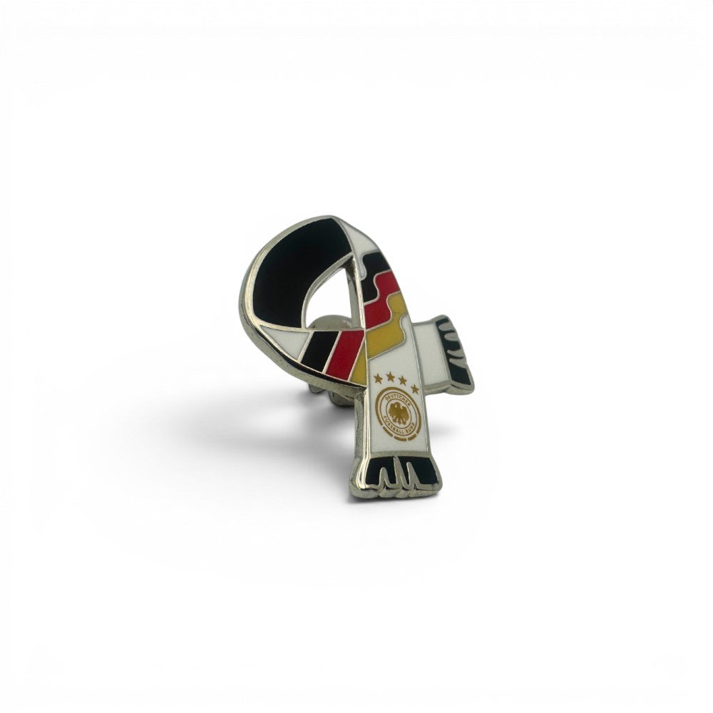 Deutschland Fan Schal Anstecknadel aus Zamak mit den Farben Schwarz, Rot, Gold und dem DFB-Logo