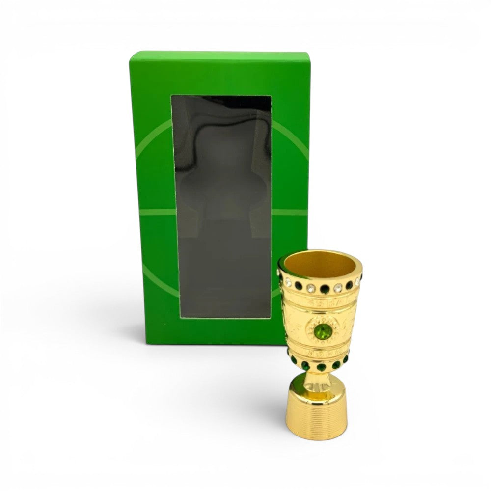 DFB-Pokal Trophäen-Nachbildung aus Zamak in Gold mit grünen Akzenten und offizieller Geschenkverpackung