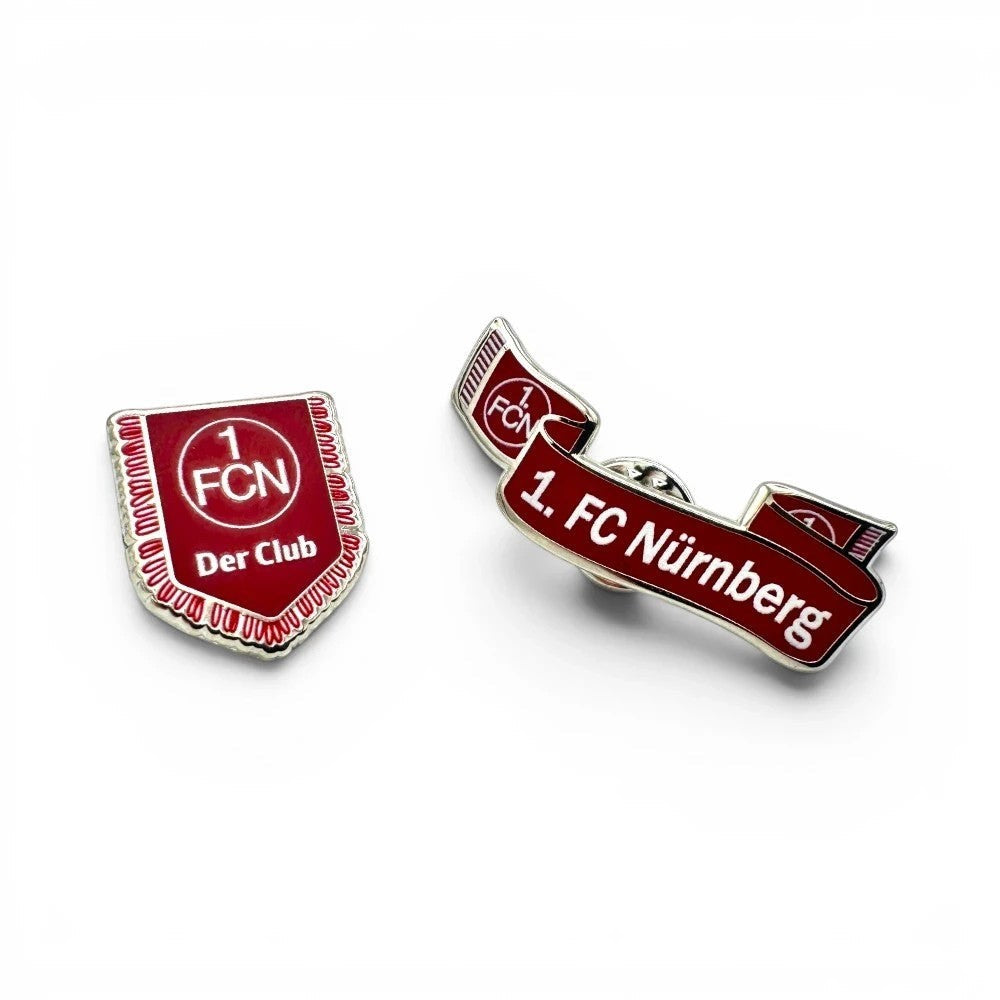 2er-Set Pin mit 1. FC Nürnberg Wimpel und Schal Motiv in Rot und Weiß aus Metall