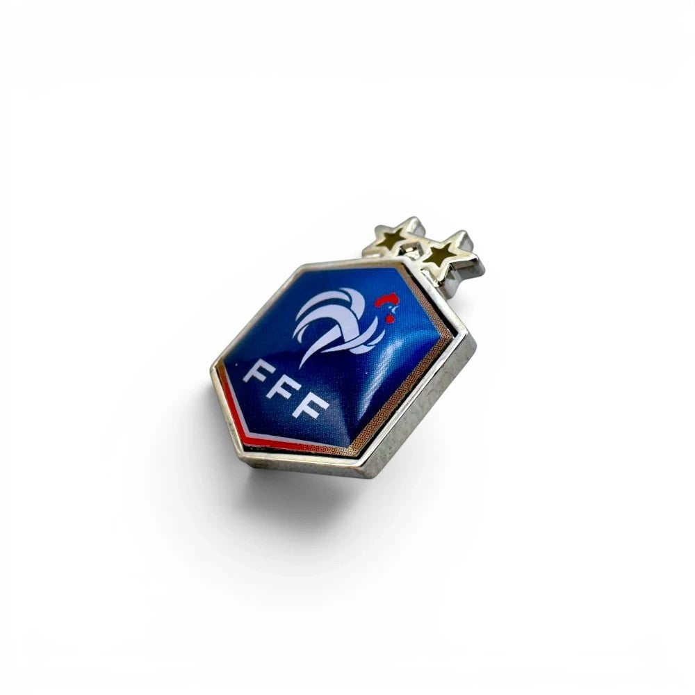 FFF Anstecknadel mit offiziellem Logo in Blau, Weiß und Rot aus Zamak mit poliertem Metall-Finish