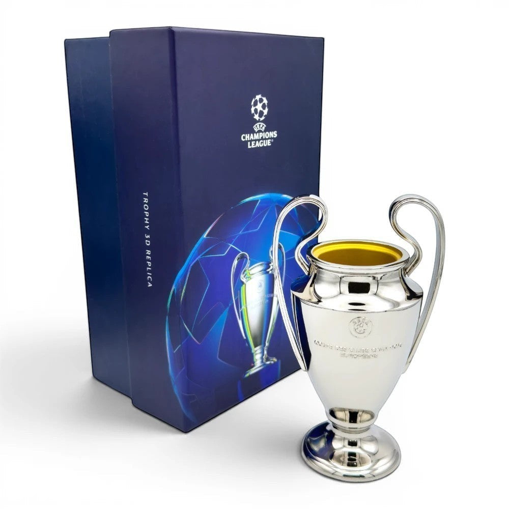 UEFA Champions League Pokal-Nachbildung aus Zamak, 150 mm, silberfarben, mit gelber Innenseite.