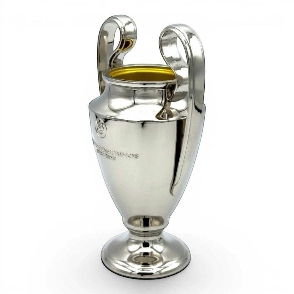 UEFA Champions League Trophäen-Nachbildung aus Zamak, 150 mm, silberfarben, mit Henkeln und goldfarbenem Innenraum.